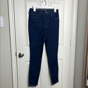 Old Navy Women’s Dark Blue Skinny Jeans